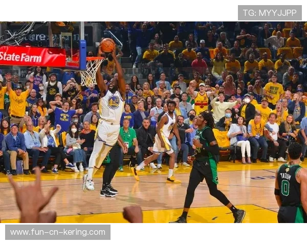 勇士维金斯外线手感火热,连续飙分的现场解码